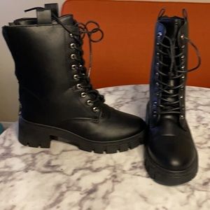 Black combat boots size 8